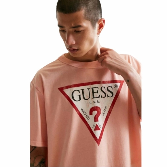 Guess - Oversized Vintage Triangle Logo Pink Shirt - Picture 3 of 15